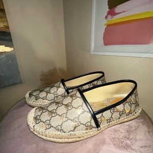 Gucci Beige Canvas Espadrilles with Black Trim